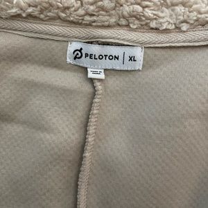 Peloton brand vegan Sherpa jacket size XL